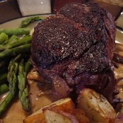 Pan seared beef fillet in shitake cream sauce